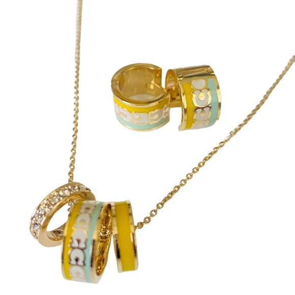 NEW Coach Buttercup Huggies Earrings on Card w/Dust Bag Rtl $115 - Picture 5 of 7